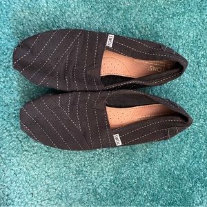 Toms Slip on